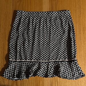 Max Studio Black and White Geo Ruffle-Hem Skirt
